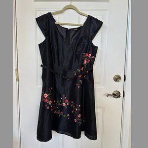 eShakti Women's Black Floral Embellished Dupioni Dress, Size: 1X 18W, EUC!